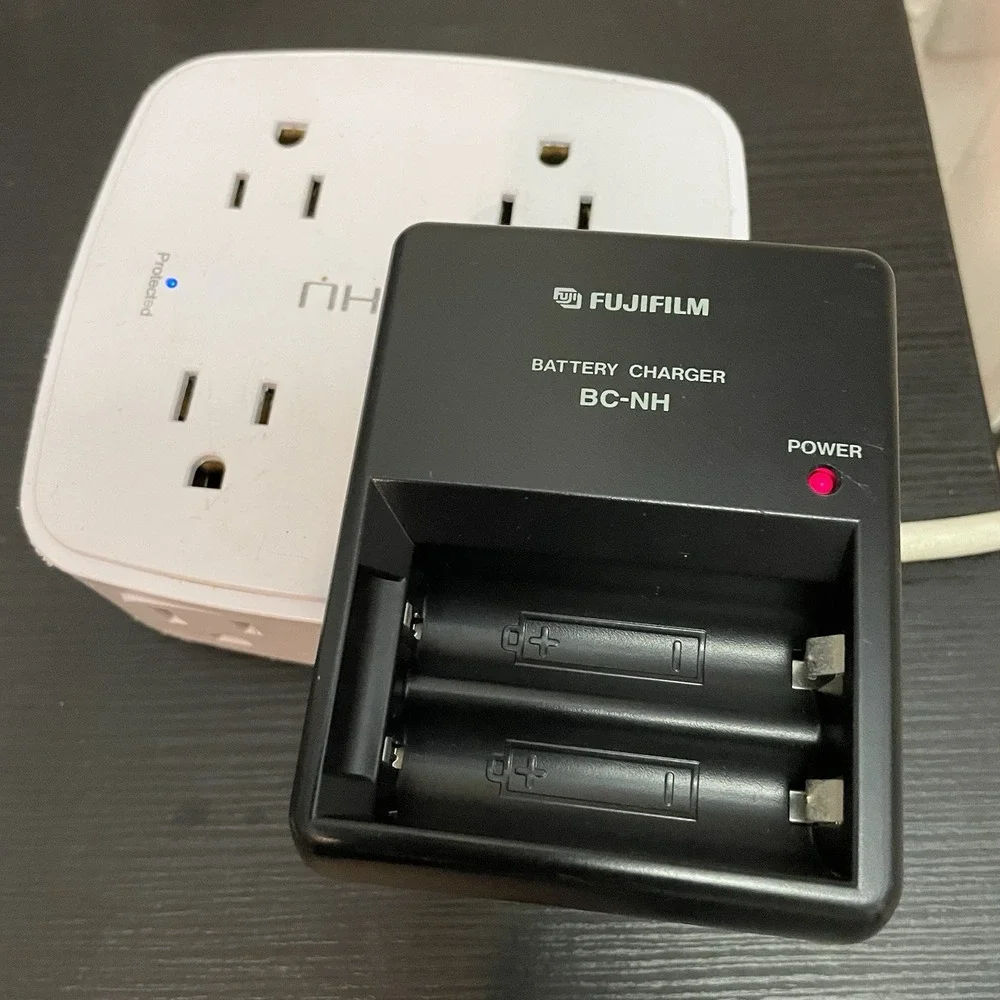 ✅Fujifilm BC-NH Ni-MH AA Battery Charger FinePix Digital Camera OEM #️⃣0601